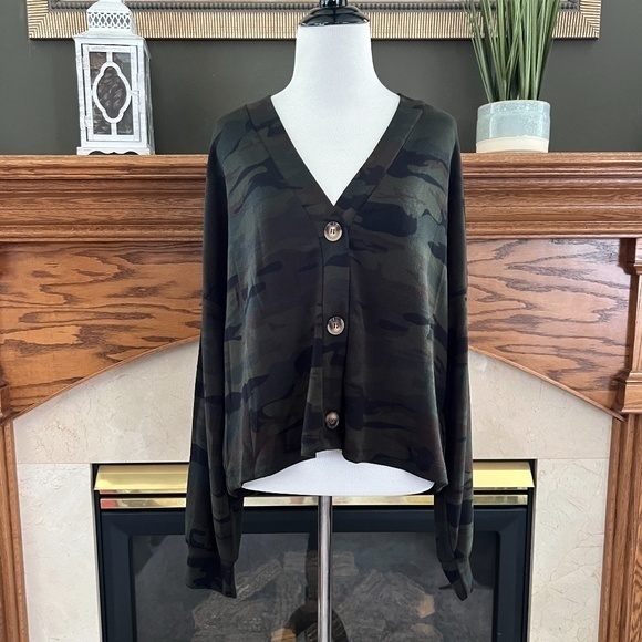 NEW Social Standard by Sanctuary Camo Daytripper Cardigan Sweater Sz. L - Picture 4 of 14